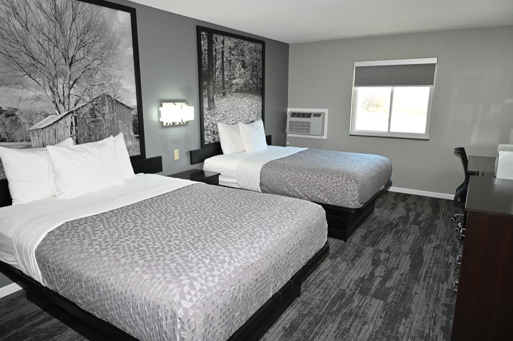 Super 8 By Wyndham Higginsville